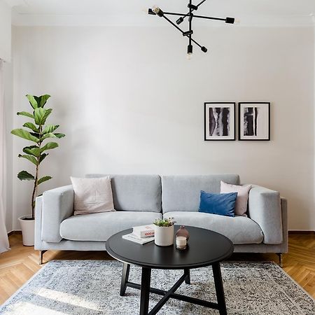 Acropolis Heart 2Bd Apartment In Plaka By Upstreet Atenas Exterior foto
